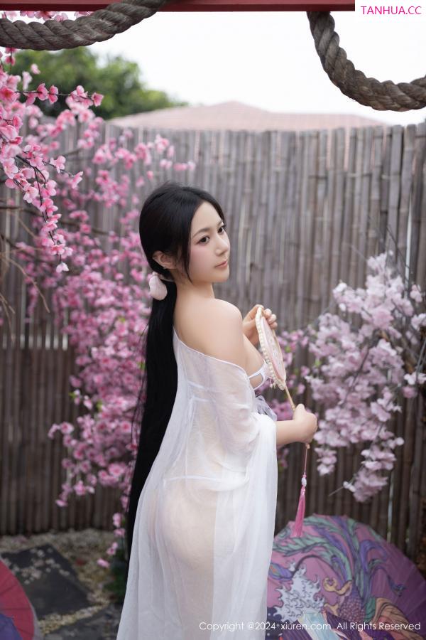 鱼子酱fish  [XiuRen]高清写真图 2024.07.26 No.8927 鱼子酱Fish 美腿性感第5张图片